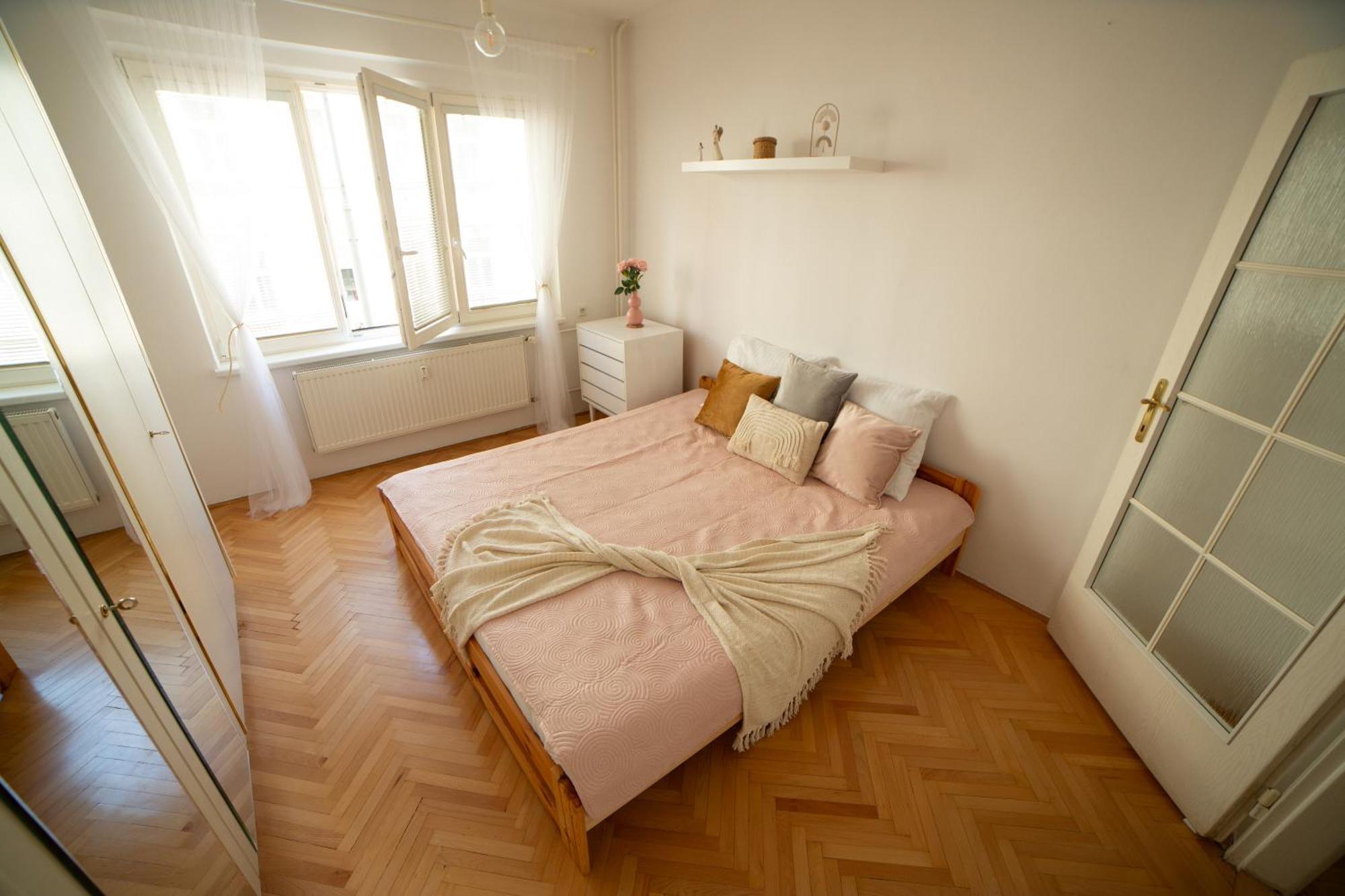 Apartment 212 - Boho In Next To City Center 5 Minutes To Wenceslas Square Prague